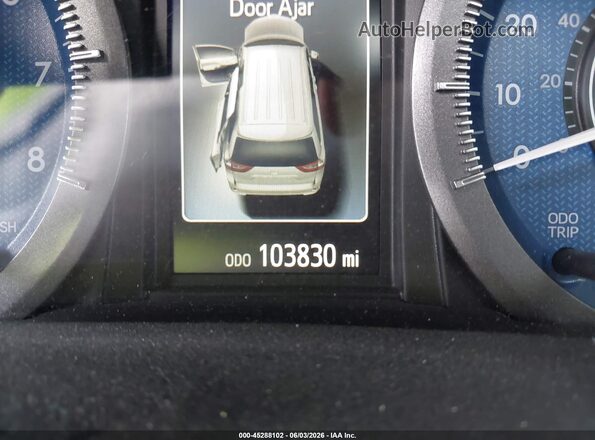 5TDYZ3DCXHS854792 2017 TOYOTA SIENNA Silver უკანა სავარძლების ხედი