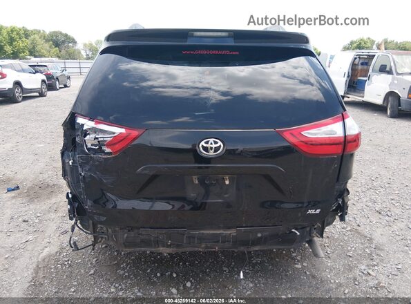 5TDYZ3DCXHS867333 2017 TOYOTA SIENNA Black 