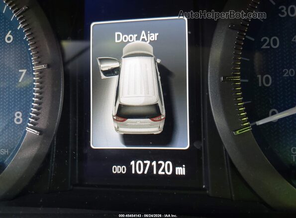 5TDYZ3DCXHS891101 2017 TOYOTA SIENNA Silver 