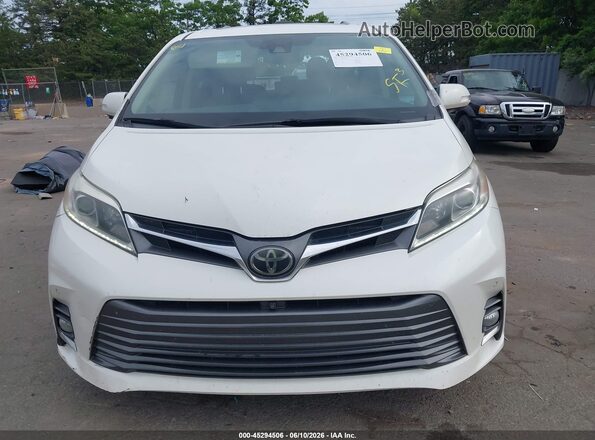 5TDYZ3DCXJS943557 2018 TOYOTA SIENNA White Widok wnętrza z tyłu