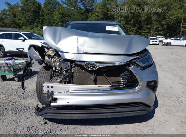 5TDYZRAH1MS084107 2021 TOYOTA HIGHLANDER Серебряный Вид задней части салона