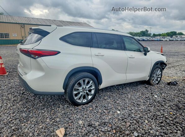 5TDYZRAHXMS055530 2021 TOYOTA HIGHLANDER White Tył prawy