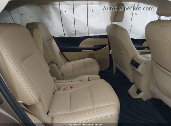 5TDYZRFH0JS275232 2018 TOYOTA HIGHLANDER Pewter VIN sticker view