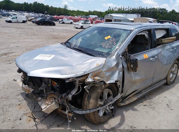 5TDYZRFH3HS220977 2017 TOYOTA HIGHLANDER Silver Դիմացի տեսք