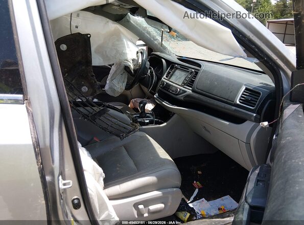 5TDYZRFH3HS220977 2017 TOYOTA HIGHLANDER Silver Սալոնի դիմացի տեսք