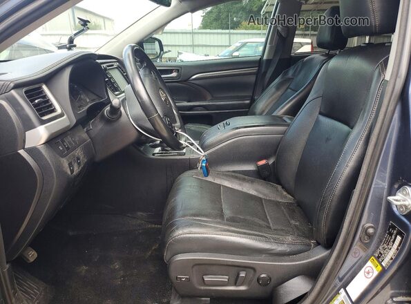 5TDYZRFH5JS273816 2018 TOYOTA HIGHLANDER Синий Вид салона спереди
