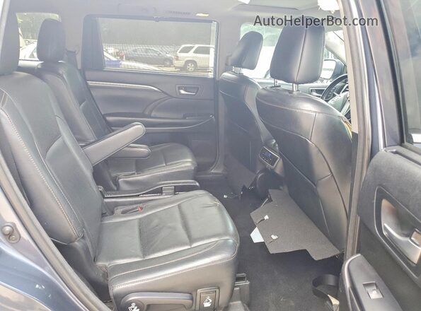 5TDYZRFH5JS273816 2018 TOYOTA HIGHLANDER Синий Вид задней части салона