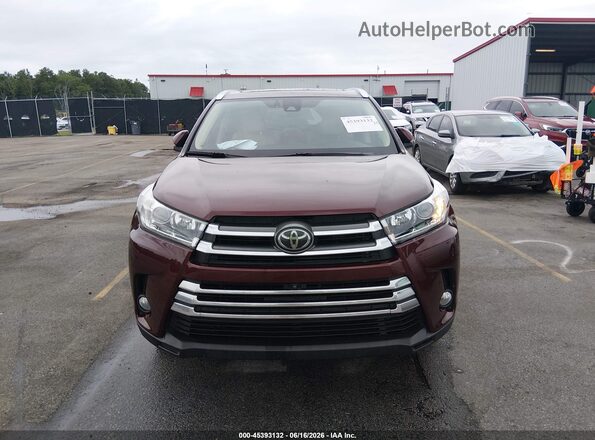 5TDYZRFH5JS286744 2018 TOYOTA HIGHLANDER Red Widok wnętrza z tyłu
