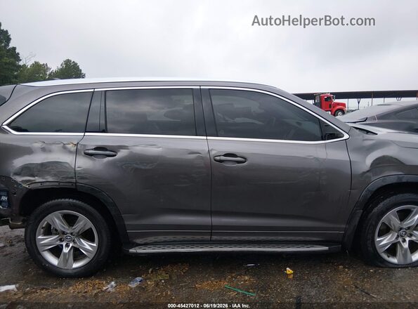 5TDYZRFH9HS193185 2017 TOYOTA HIGHLANDER Gray უკანა სალონის ხედი