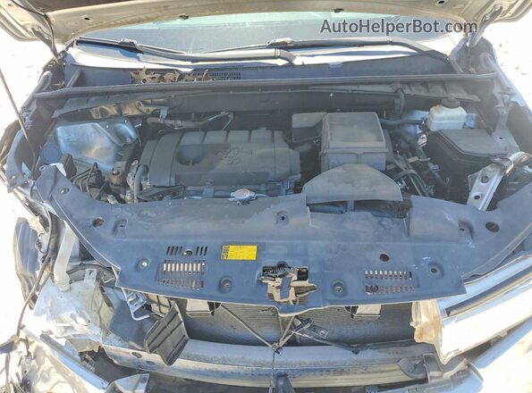 5TDZARFH0JS040891 2018 TOYOTA HIGHLANDER Серебряный 