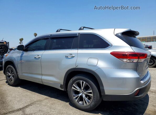 5TDZARFH3JS041162 2018 TOYOTA HIGHLANDER Silver 