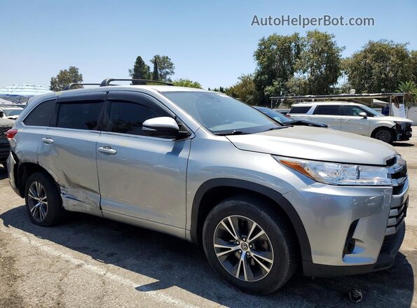 5TDZARFH3JS041162 2018 TOYOTA HIGHLANDER Silver 