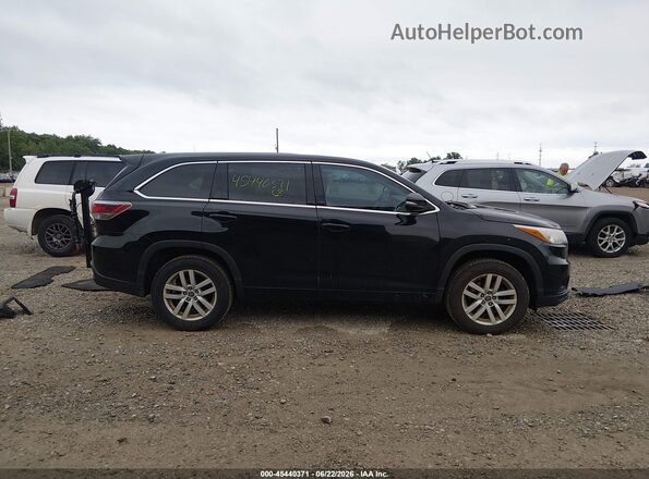 5TDZARFH9GS017232 2016 TOYOTA HIGHLANDER Black Вид задньої частини салону