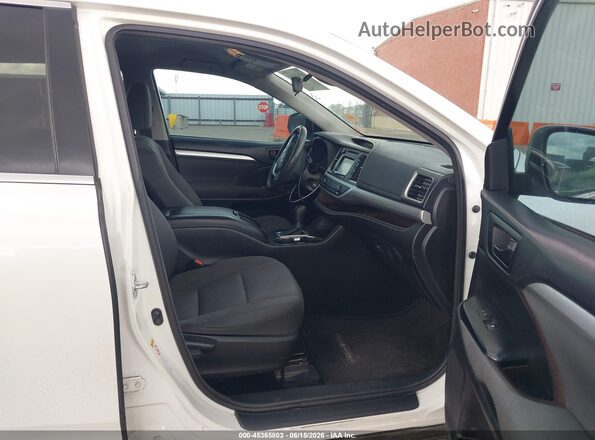 5TDZARFHXHS023445 2017 TOYOTA HIGHLANDER White Widok wnętrza z przodu