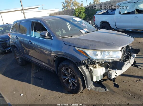 5TDZARFHXJS034337 2018 TOYOTA HIGHLANDER Gray Вид задньої частини салону