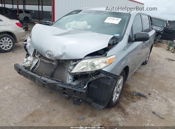 5TDZK3DC6GS717470 2016 TOYOTA SIENNA Silver Դիմացի տեսք