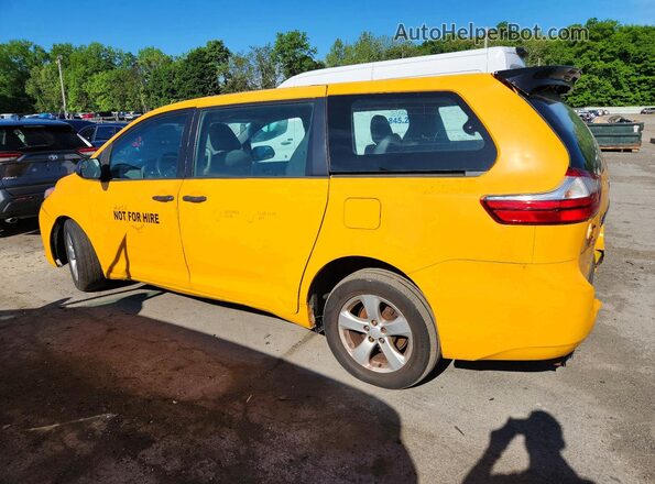 5TDZK3DC9GS699501 2017 TOYOTA SIENNA Yellow 