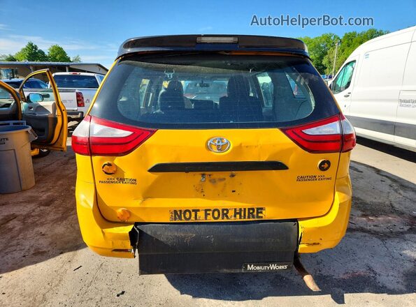 5TDZK3DC9GS699501 2017 TOYOTA SIENNA Yellow 