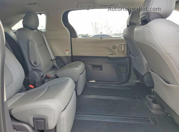 5TDZRKEC1MS032910 2021 TOYOTA SIENNA White უკანა სალონის ხედი