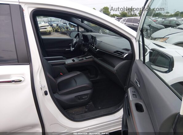 5TDZRKEC2NS088274 2022 TOYOTA SIENNA Белый Вид салона спереди