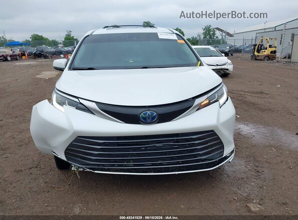 5TDZRKEC2NS088274 2022 TOYOTA SIENNA Белый Вид щитка приборов