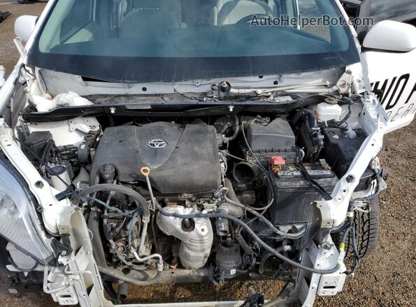 5TDZZ3DC0LS023086 2020 TOYOTA SIENNA White Engine compartment view