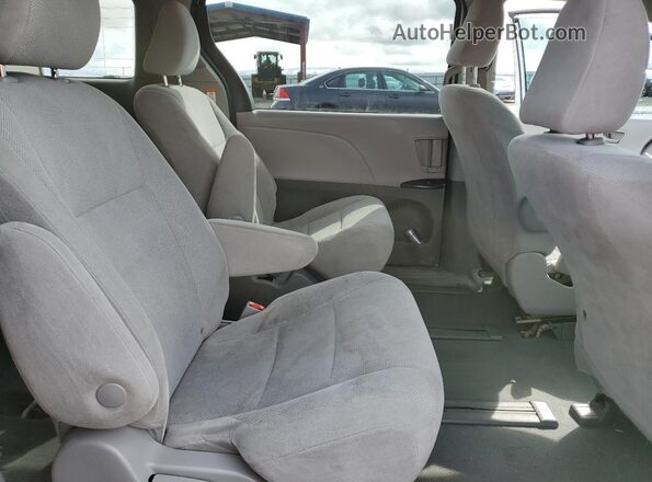 5TDZZ3DC0LS023086 2020 TOYOTA SIENNA White Rear interior view
