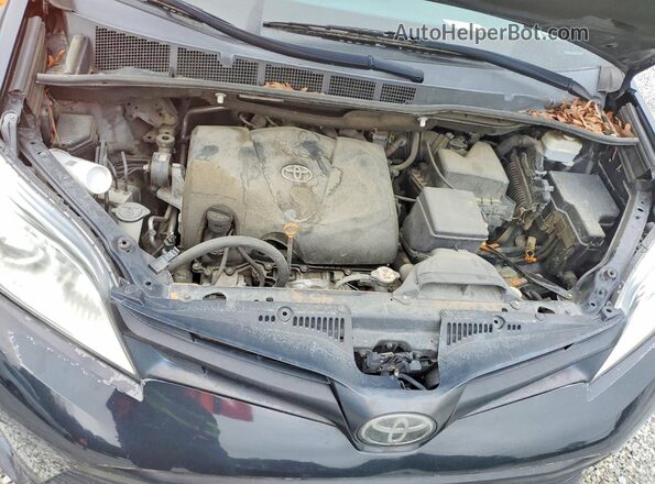5TDZZ3DC5LS086605 2020 TOYOTA SIENNA Black Widok komory silnika