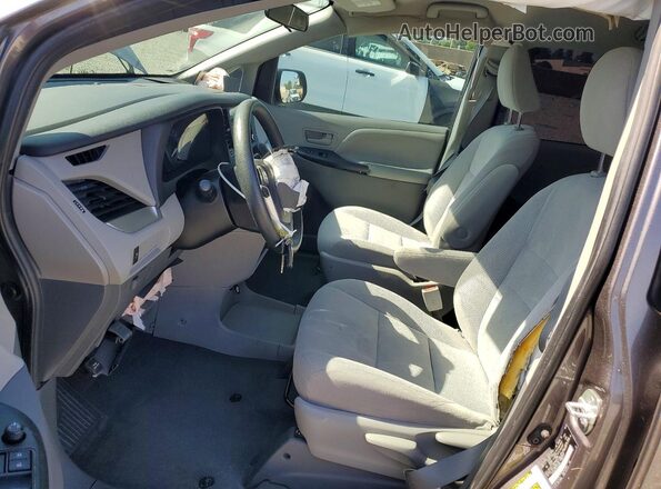 5TDZZ3DC8LS073881 2020 TOYOTA SIENNA Gray Widok wnętrza z przodu
