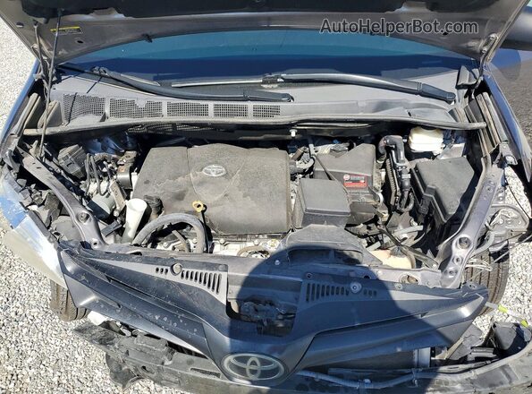 5TDZZ3DC8LS073881 2020 TOYOTA SIENNA Gray Widok komory silnika