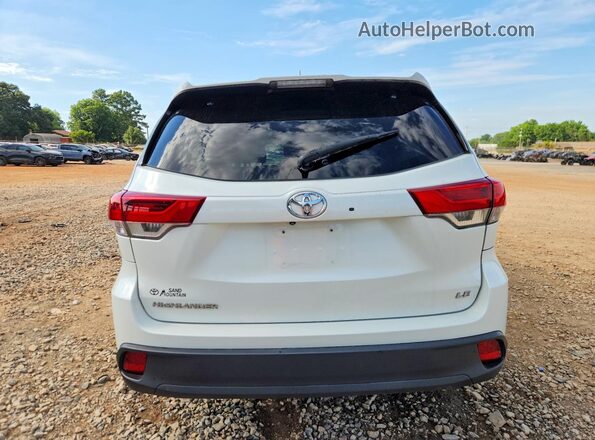 5TDZZRFH1JS248951 2018 TOYOTA HIGHLANDER White უკანა ხედი
