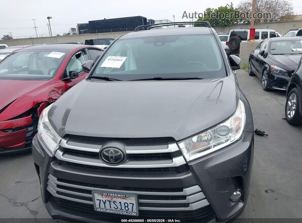 5TDZZRFH3HS213189 2017 TOYOTA HIGHLANDER Gray Սալոնի հետևի տեսք