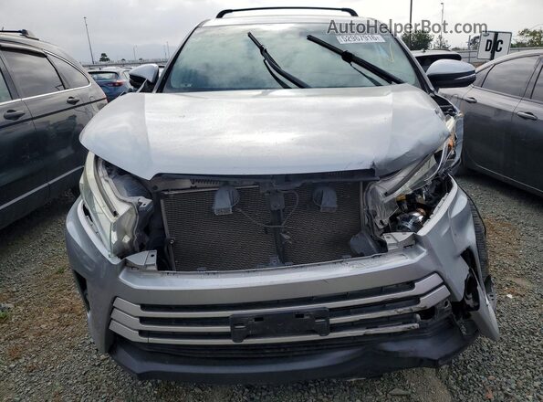 5TDZZRFH3JS255092 2018 TOYOTA HIGHLANDER Silver Вид спереду