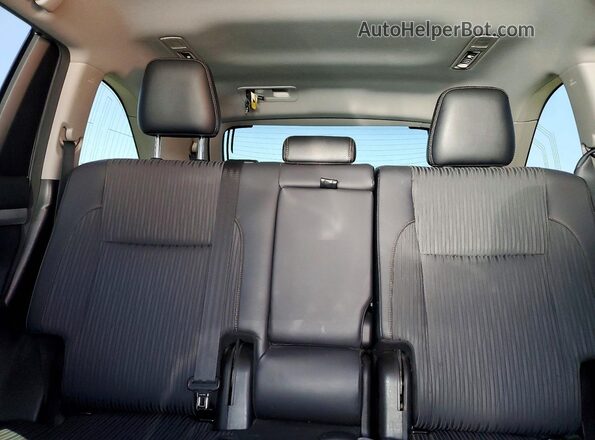 5TDZZRFH3JS255092 2018 TOYOTA HIGHLANDER Silver Вид задніх сидінь