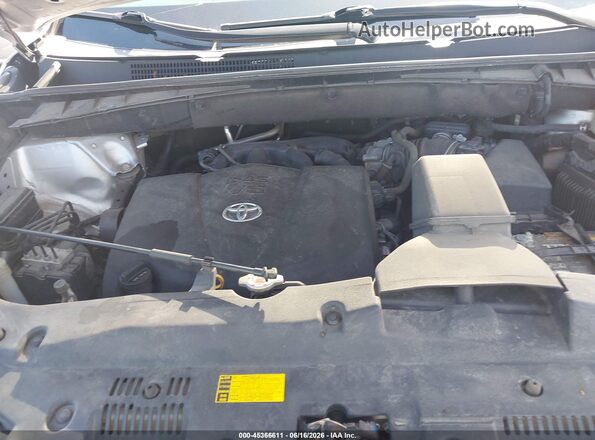 5TDZZRFH4JS238592 2018 TOYOTA HIGHLANDER Серебряный Вид сзади