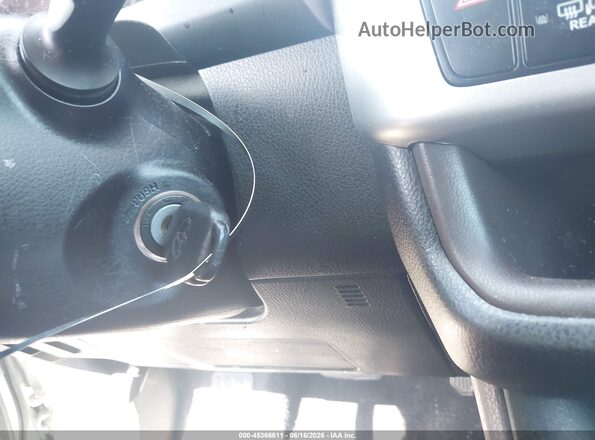 5TDZZRFH4JS238592 2018 TOYOTA HIGHLANDER Серебряный Вид панели приборов