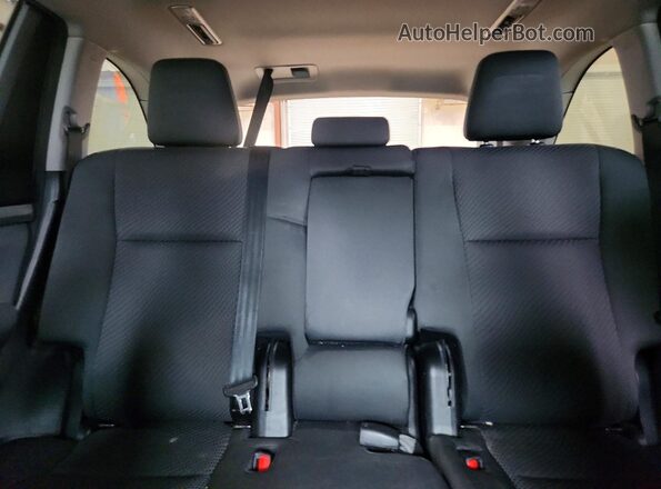 5TDZZRFH5JS260598 2018 TOYOTA HIGHLANDER White უკანა სავარძლების ხედი