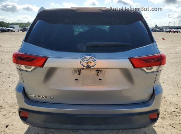 5TDZZRFH7JS239641 2018 TOYOTA HIGHLANDER Silver უკანა ხედი