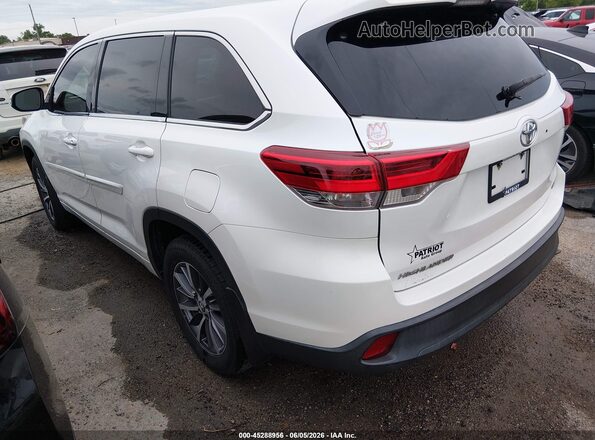 5TDZZRFH7JS241857 2018 TOYOTA HIGHLANDER Белый Задняя левая четверть
