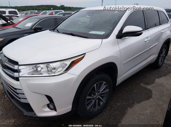 5TDZZRFH7JS241857 2018 TOYOTA HIGHLANDER Белый Передняя левая четверть