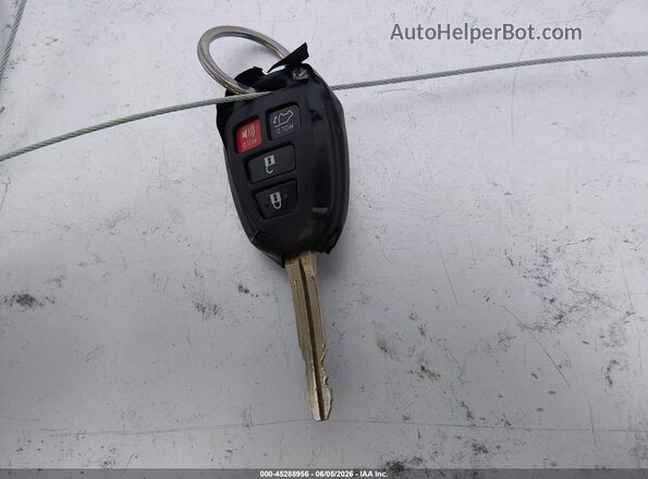 5TDZZRFH7JS241857 2018 TOYOTA HIGHLANDER Белый Вид панели приборов