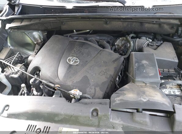 5TDZZRFH8JS274883 2018 TOYOTA HIGHLANDER Green Вид ззаду