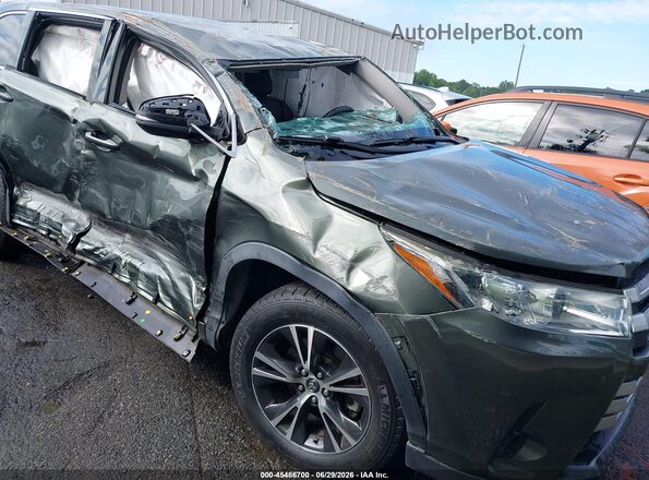 5TDZZRFH8JS274883 2018 TOYOTA HIGHLANDER Green Вид спереду