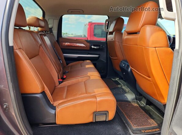 5TFAW5F15HX642359 2017 TOYOTA TUNDRA Gray Հետևի նստատեղերի տեսք