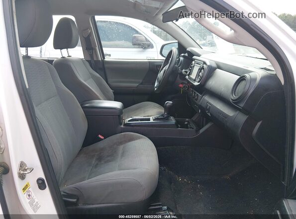 5TFAX5GN6GX070702 2016 TOYOTA TACOMA White Vista interior delantera
