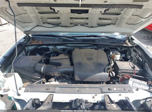 5TFBZ5DN3JX004294 2018 TOYOTA TACOMA White Rear view
