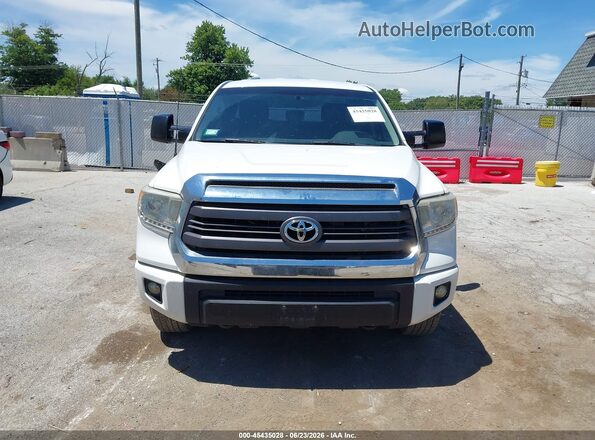 5TFCY5F12HX021910 2017 TOYOTA TUNDRA White Սալոնի հետևի տեսք
