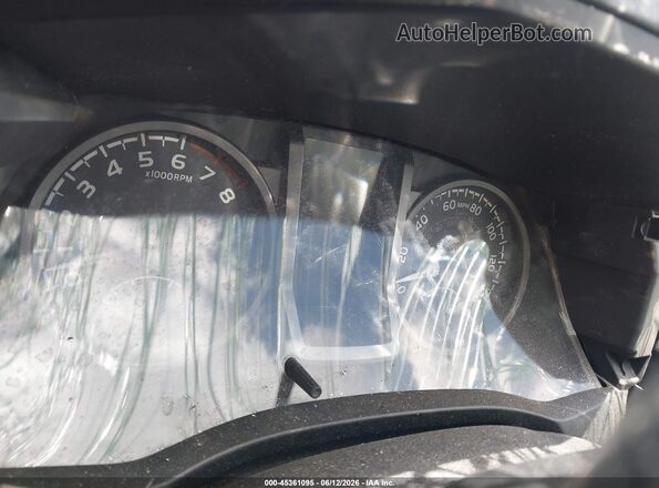 5TFCZ5AN9HX099009 2017 TOYOTA TACOMA Silver Հետևի նստատեղերի տեսք