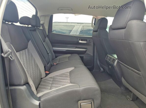 5TFDW5F10JX708013 2018 TOYOTA TUNDRA Blue უკანა სავარძლების ხედი