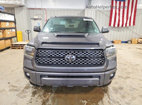 5TFDW5F10JX758409 2018 TOYOTA TUNDRA Gray Front view